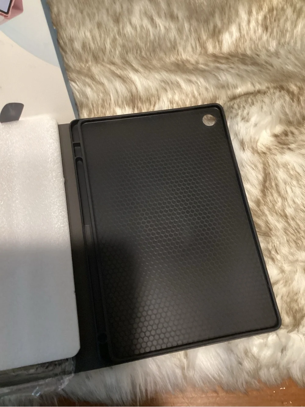 Tunkarmor Black Bluetooth Tablet Keyboard Case with Wireless Mouse